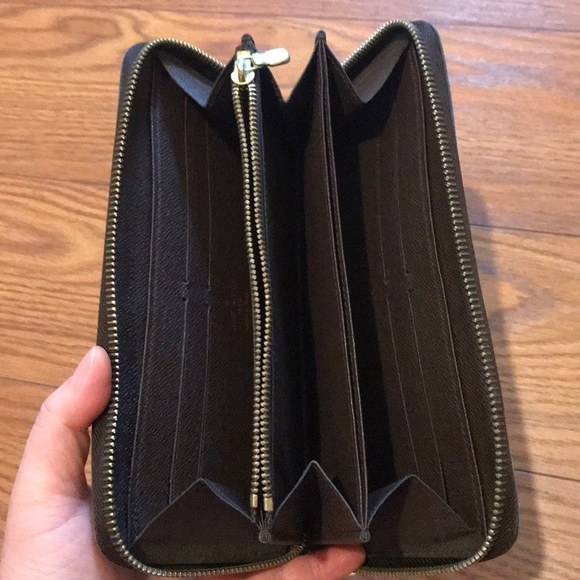 Louis Vuitton zippy wallet - Picture 2 of 5
